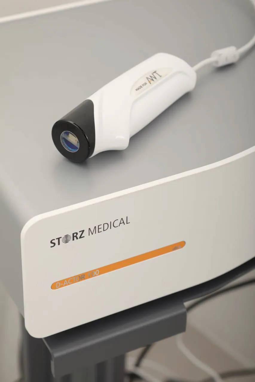 Aplicador AWT sobre la consola STORZ Medical de IBEA
